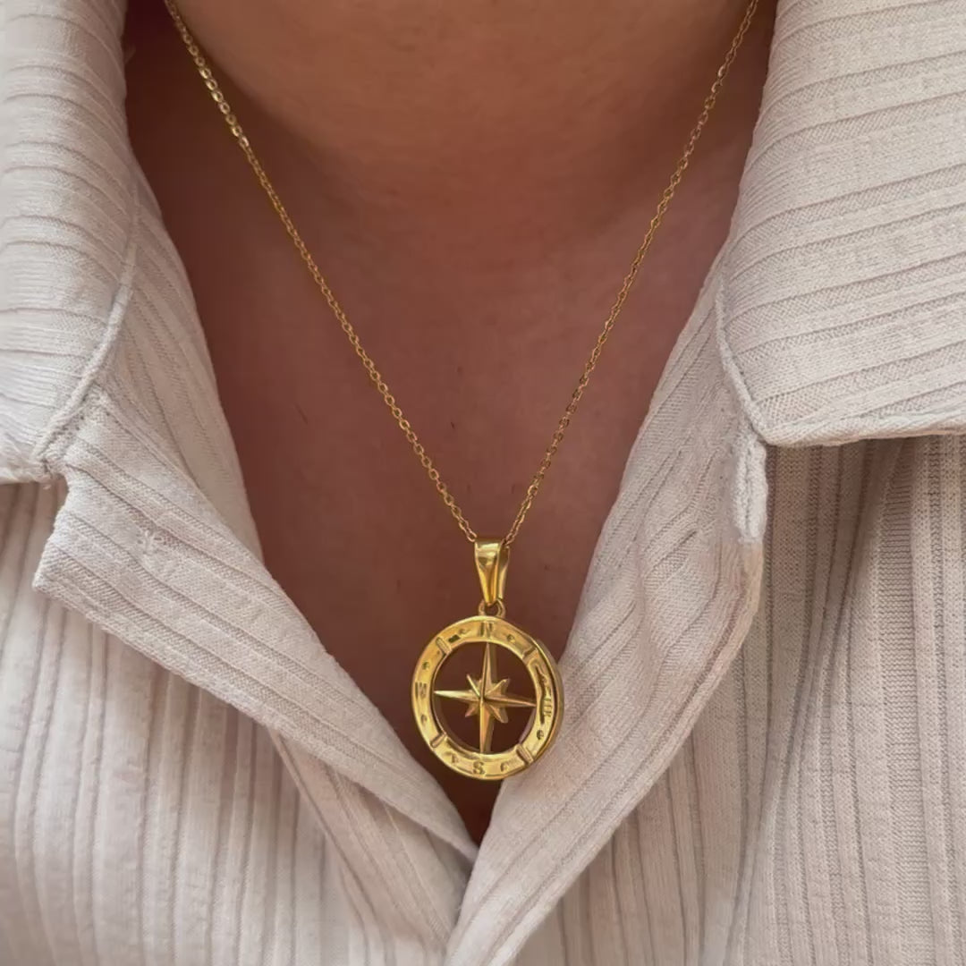 GOLD STAR COMPASS PENDANT NECKLACE