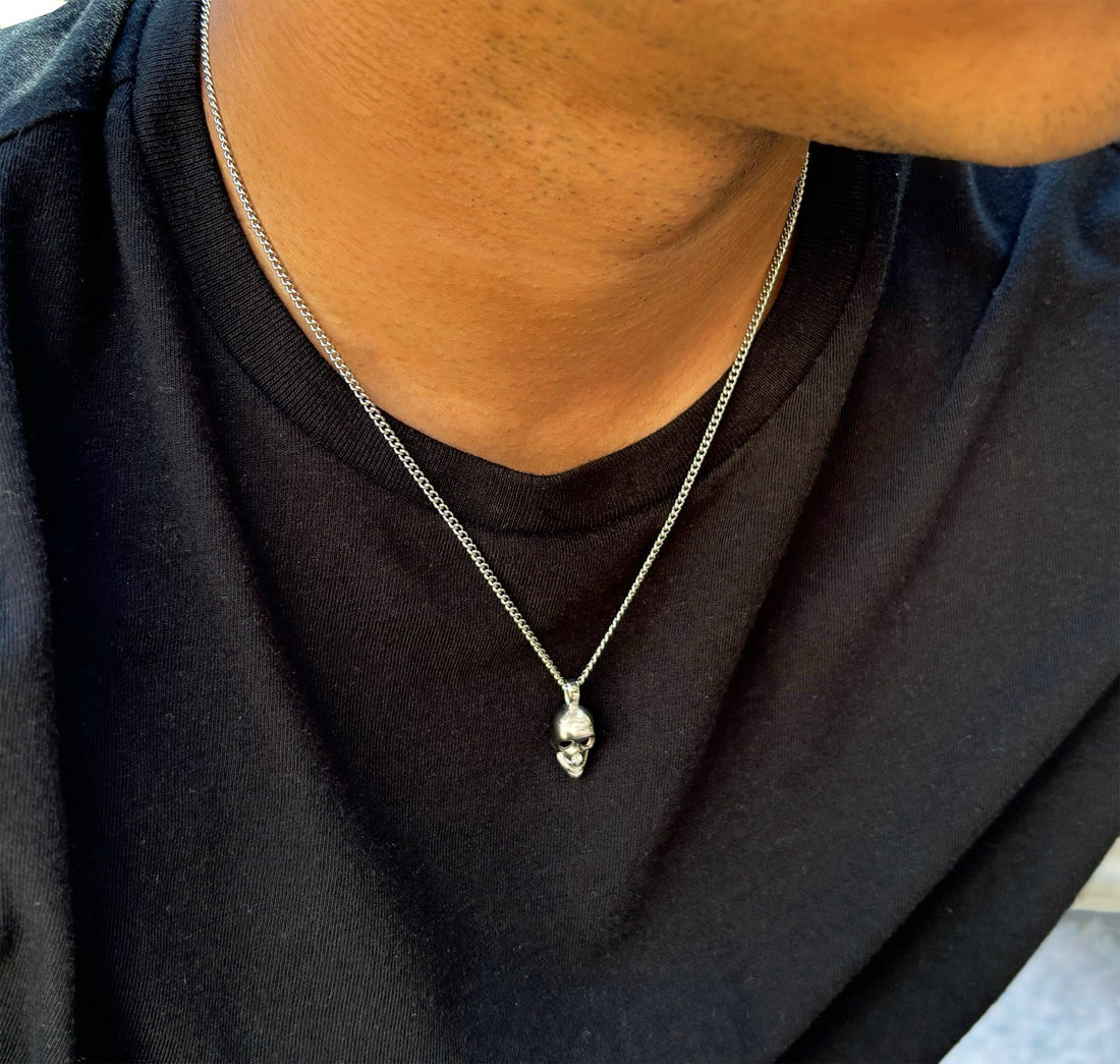 silver-skull-pendant-necklace-waterproof-jewelry